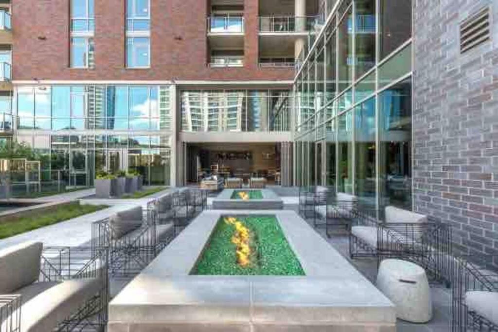 Apartamento Opulence Is A Way Of Life Dallas Exterior foto